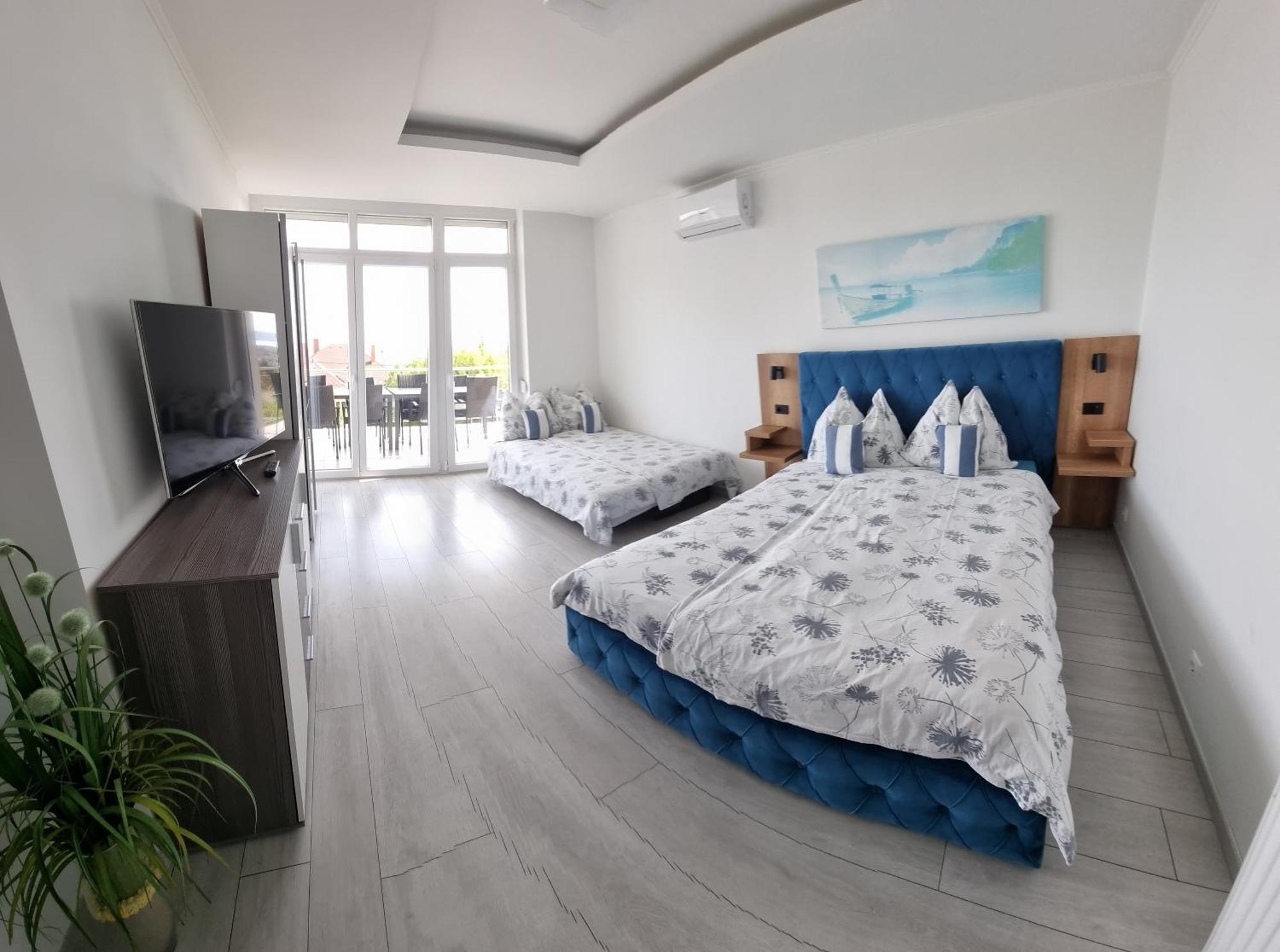 Lakeview Apartments Balatonfuered Esterno foto