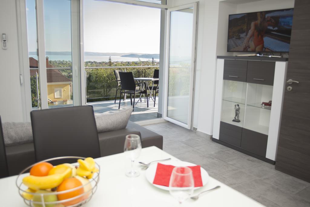 Lakeview Apartments Balatonfuered Esterno foto