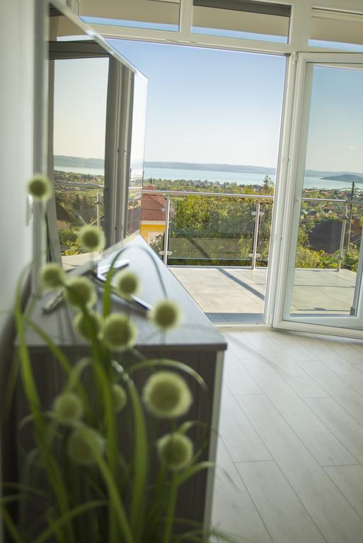 Lakeview Apartments Balatonfuered Esterno foto