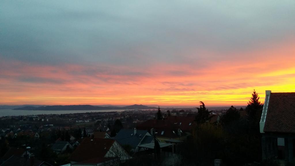 Lakeview Apartments Balatonfuered Esterno foto